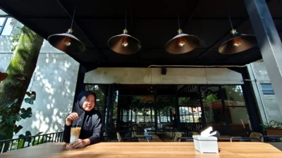 resto keluarga Jaksel, cafe sejuk Jakarta Selatan, kopi family friendly Jaksel, Twin House Cipete, Yamalu Jaksel, The Post Coffee, resto adem Jaksel, hidden gem family resto Jaksel